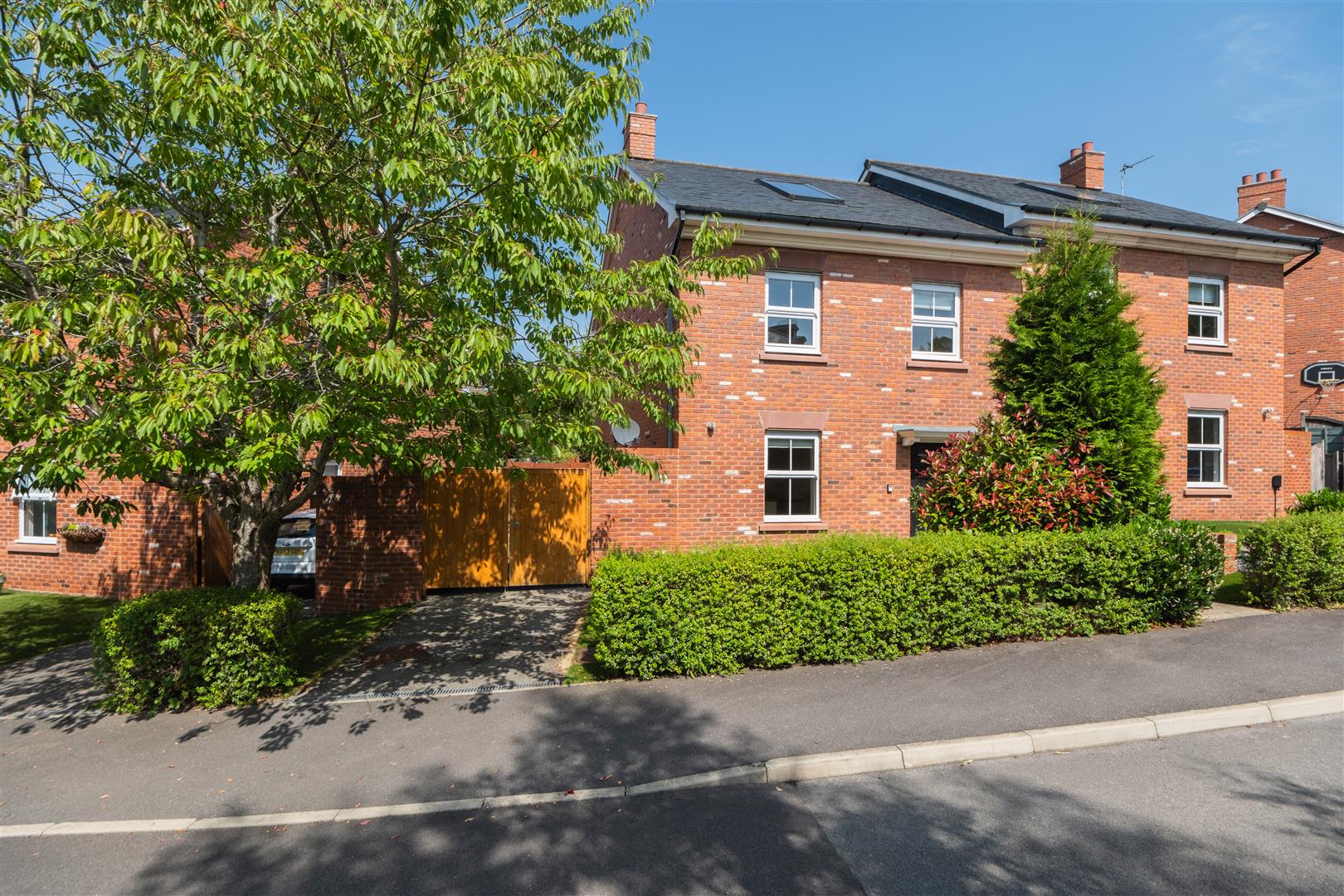 4 bedroom  Semi Detached House for Sale in Tarporley